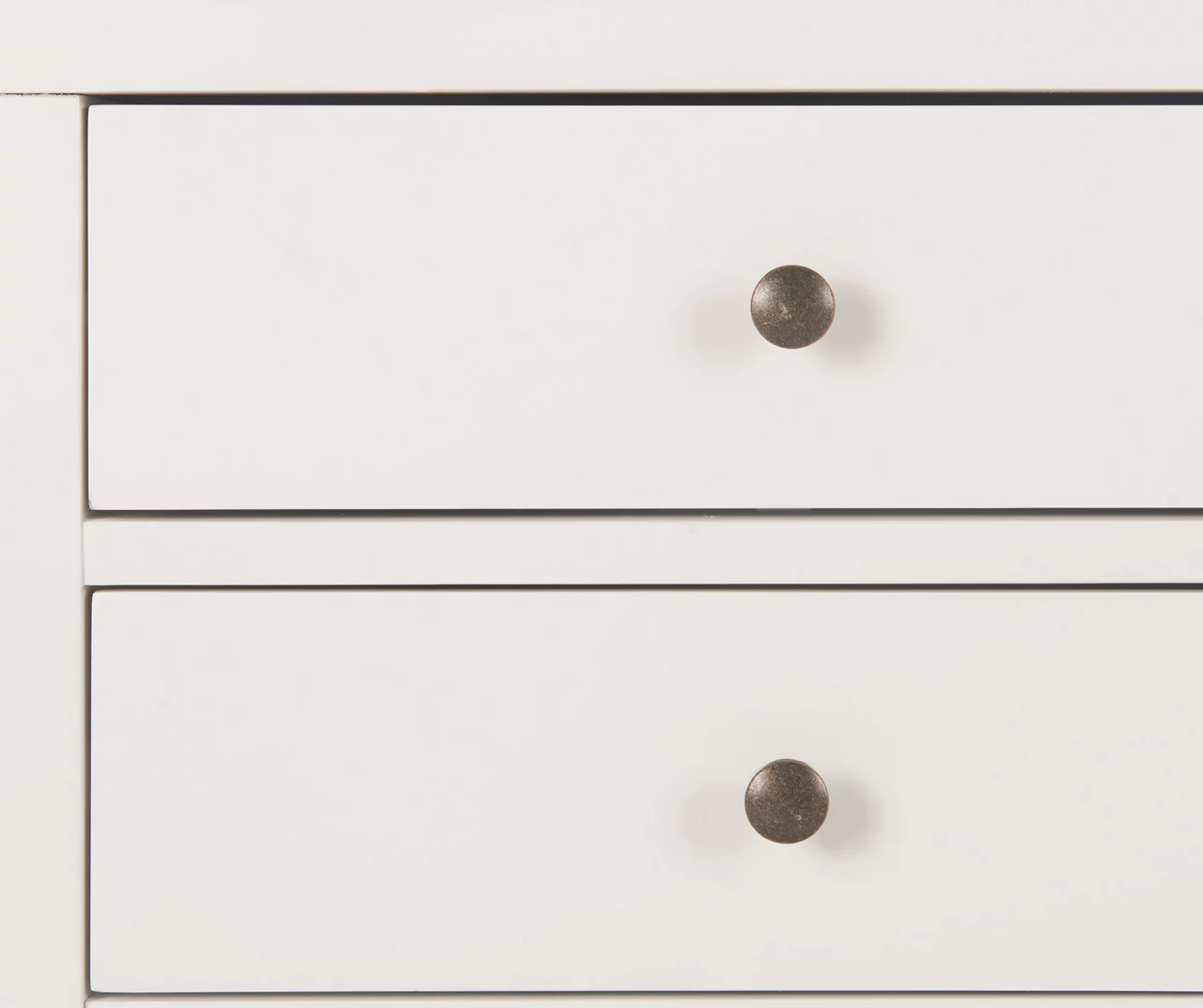 White Finley Wood 3-Drawer Nightstand 10 White Finley Wood 3-Drawer Nightstand - Image 8