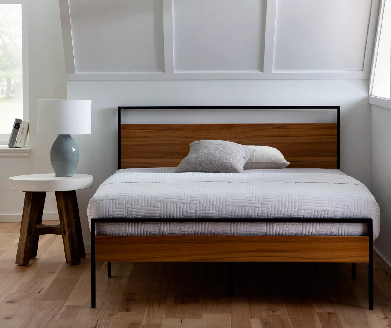 Brookside Metal & Wood Platform Bed 4 Brookside Metal & Wood Platform Bed - Image 2