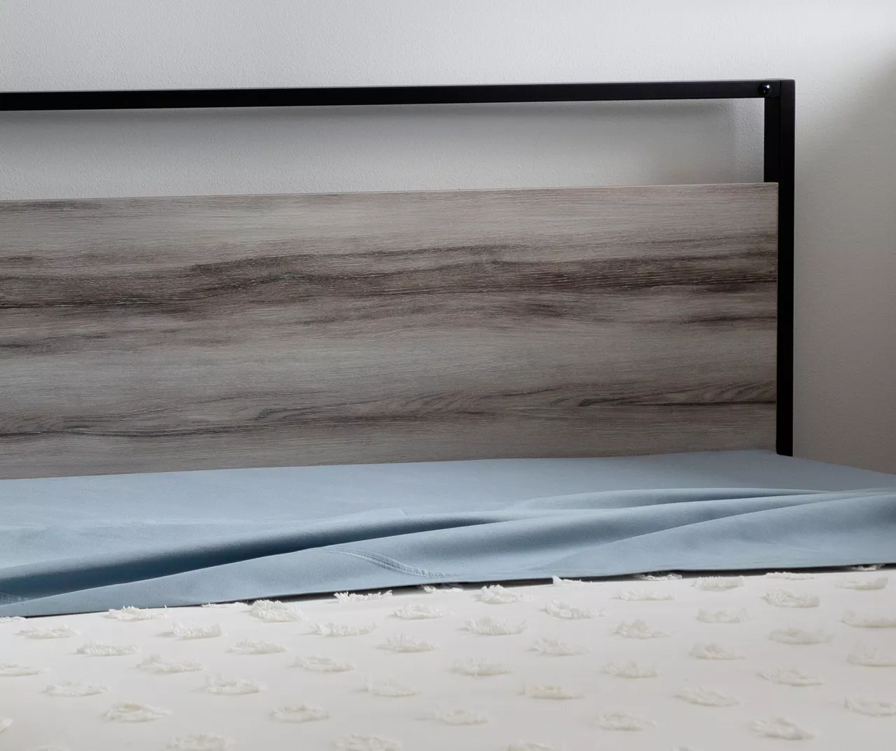 Brookside Metal & Wood Platform Bed 5 Brookside Metal & Wood Platform Bed - Image 3