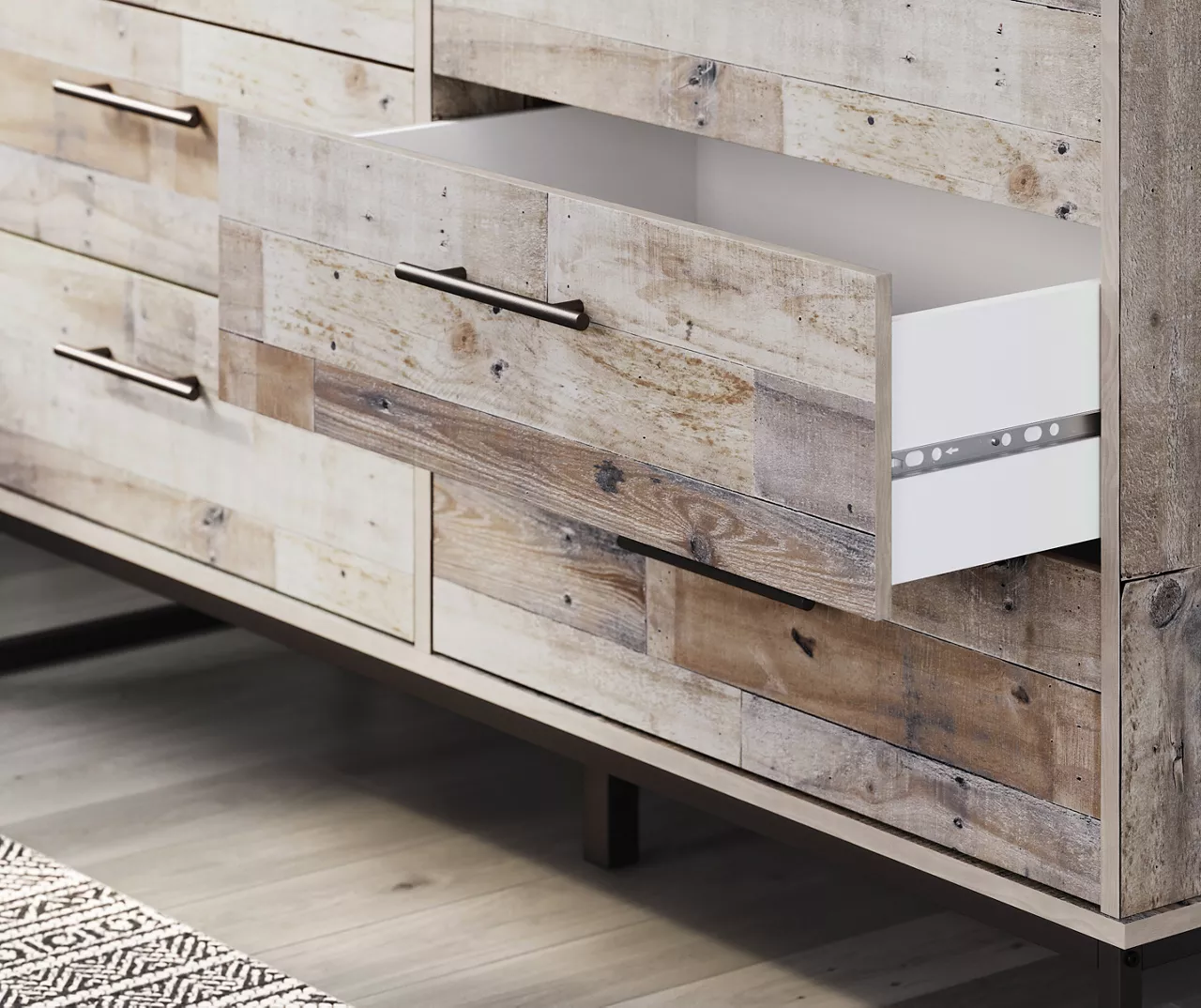 Signature Design By Ashley Neilsville 6-Drawer Dresser 17 Signature Design By Ashley Neilsville 6-Drawer Dresser - Image 15